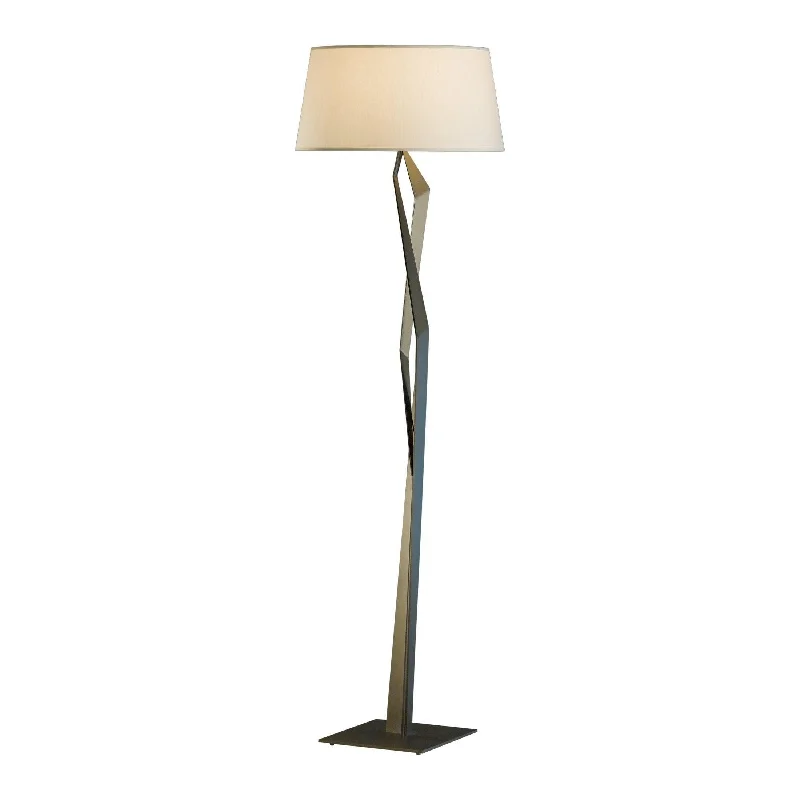 Victorian Style Floor Lamp for Traditional and Elegant InteriorsFacet Floor-Lamp Victorian Style Floor Lamp for Traditional and Elegant InteriorsFacet Floor-Lamp